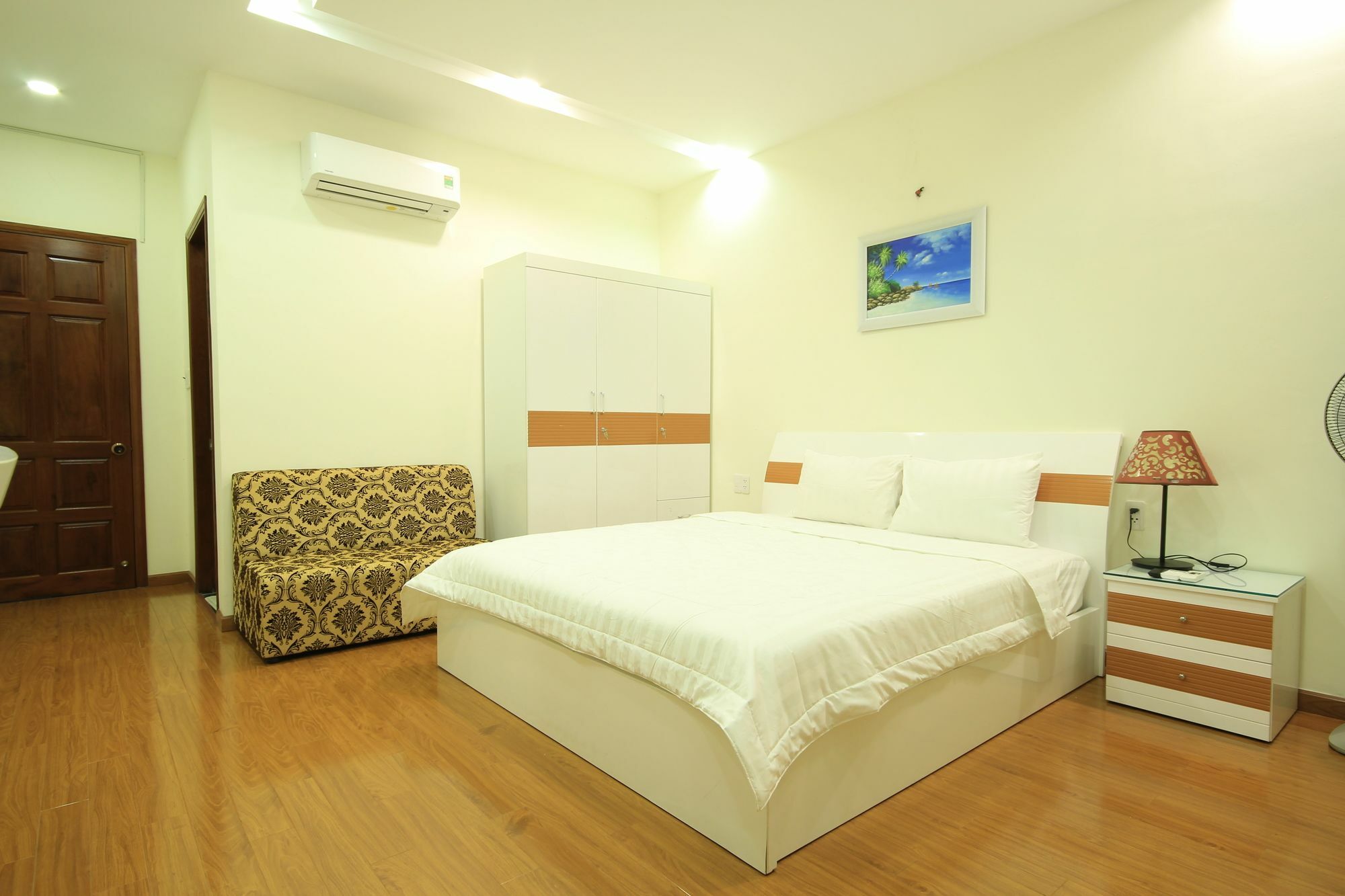 Smiley Apartment 15 Хошимин Экстерьер фото