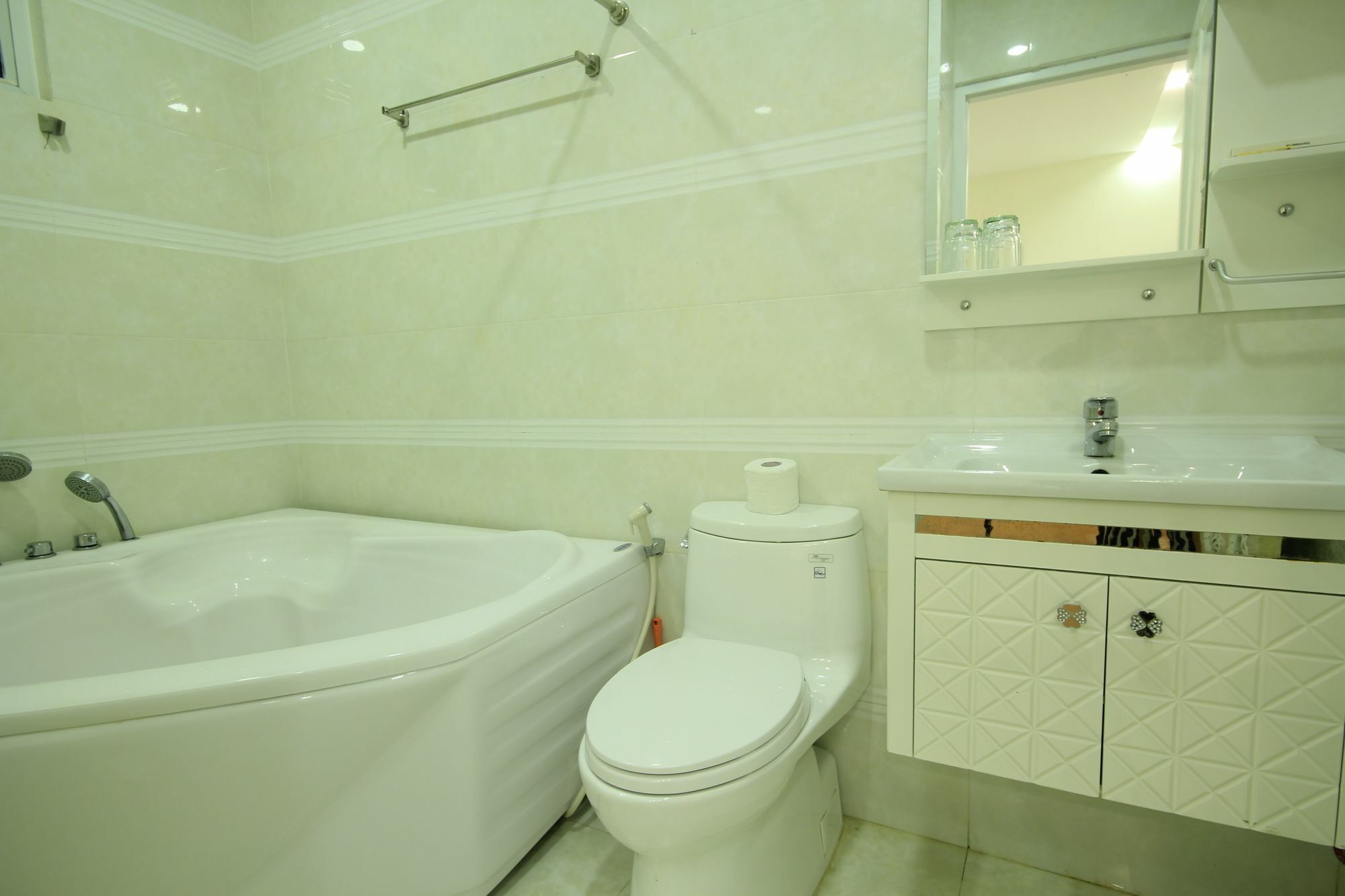 Smiley Apartment 15 Хошимин Экстерьер фото