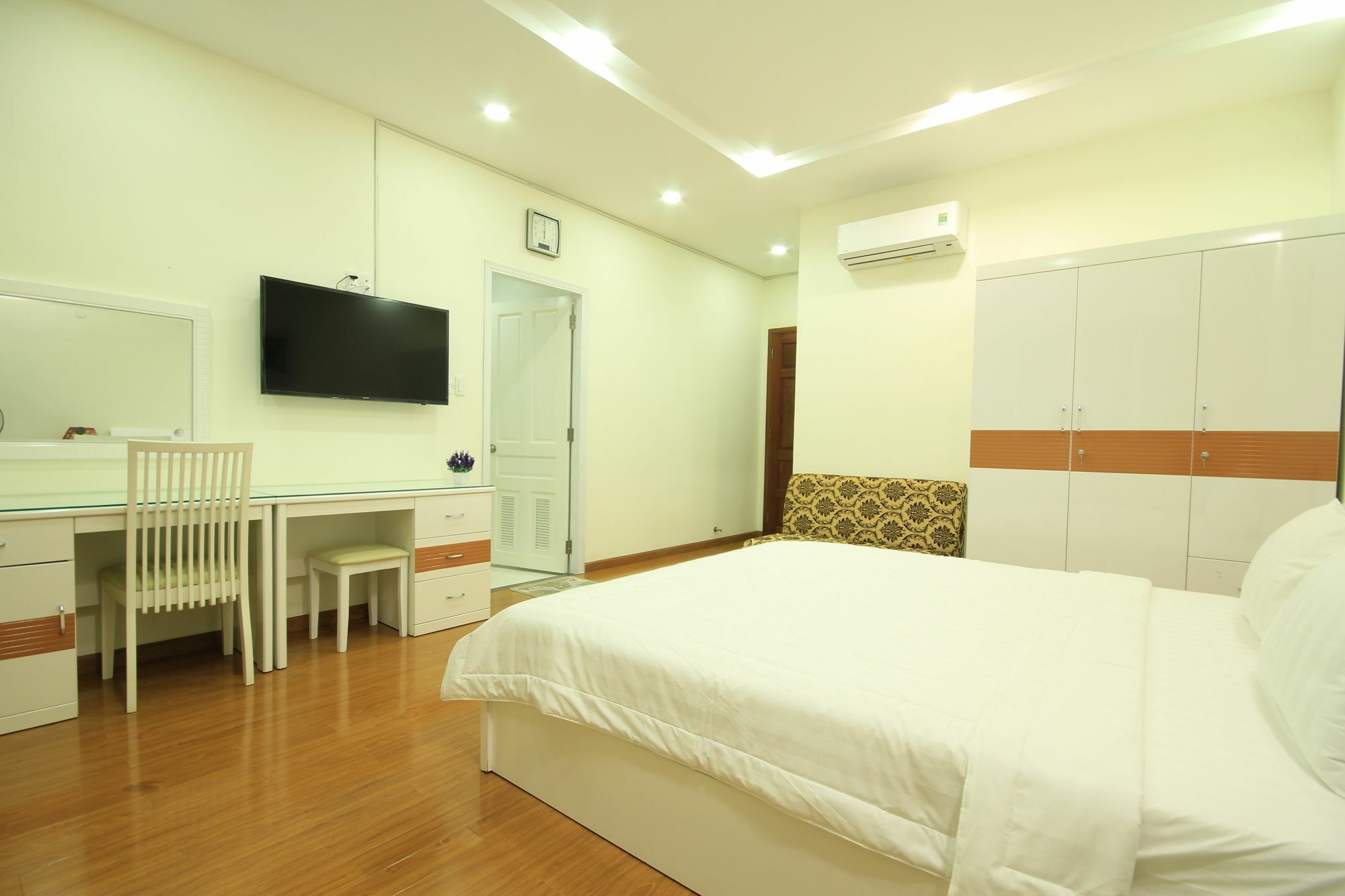 Smiley Apartment 15 Хошимин Экстерьер фото